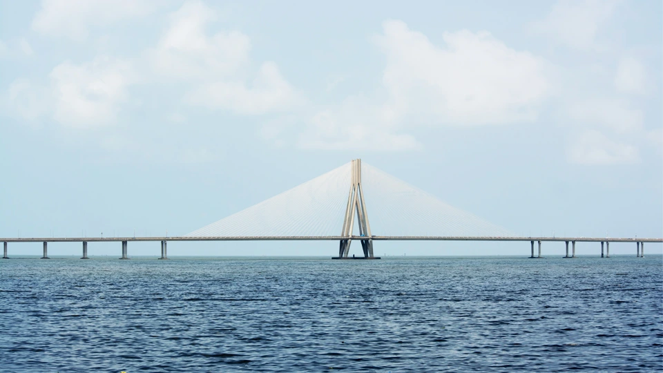 Bandra-Worli sea link from Dadar viewing deck